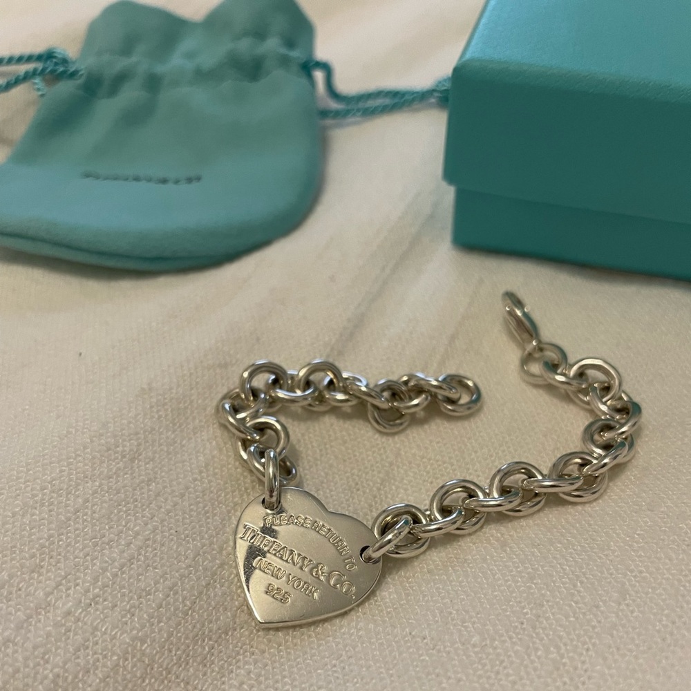 Return to Tiffany & Co bracelet with Aries engraving